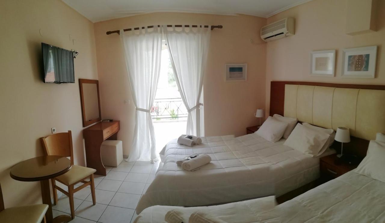 Nefeli Studios Loutra Edipsou  Extérieur photo