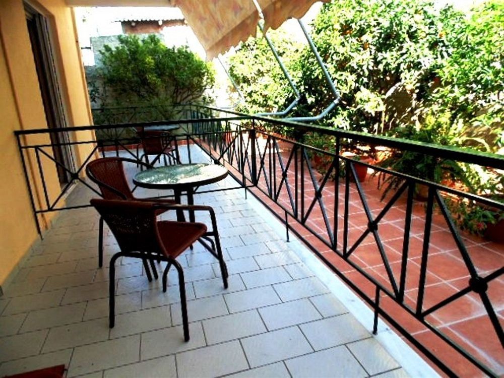 Nefeli Studios Loutra Edipsou  Extérieur photo
